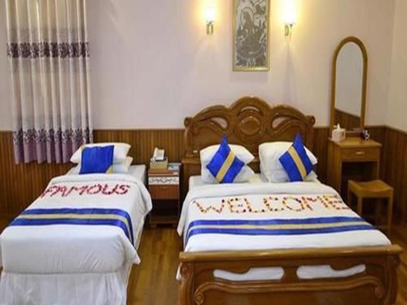 Famous Hotel Pegu Zewnętrze zdjęcie