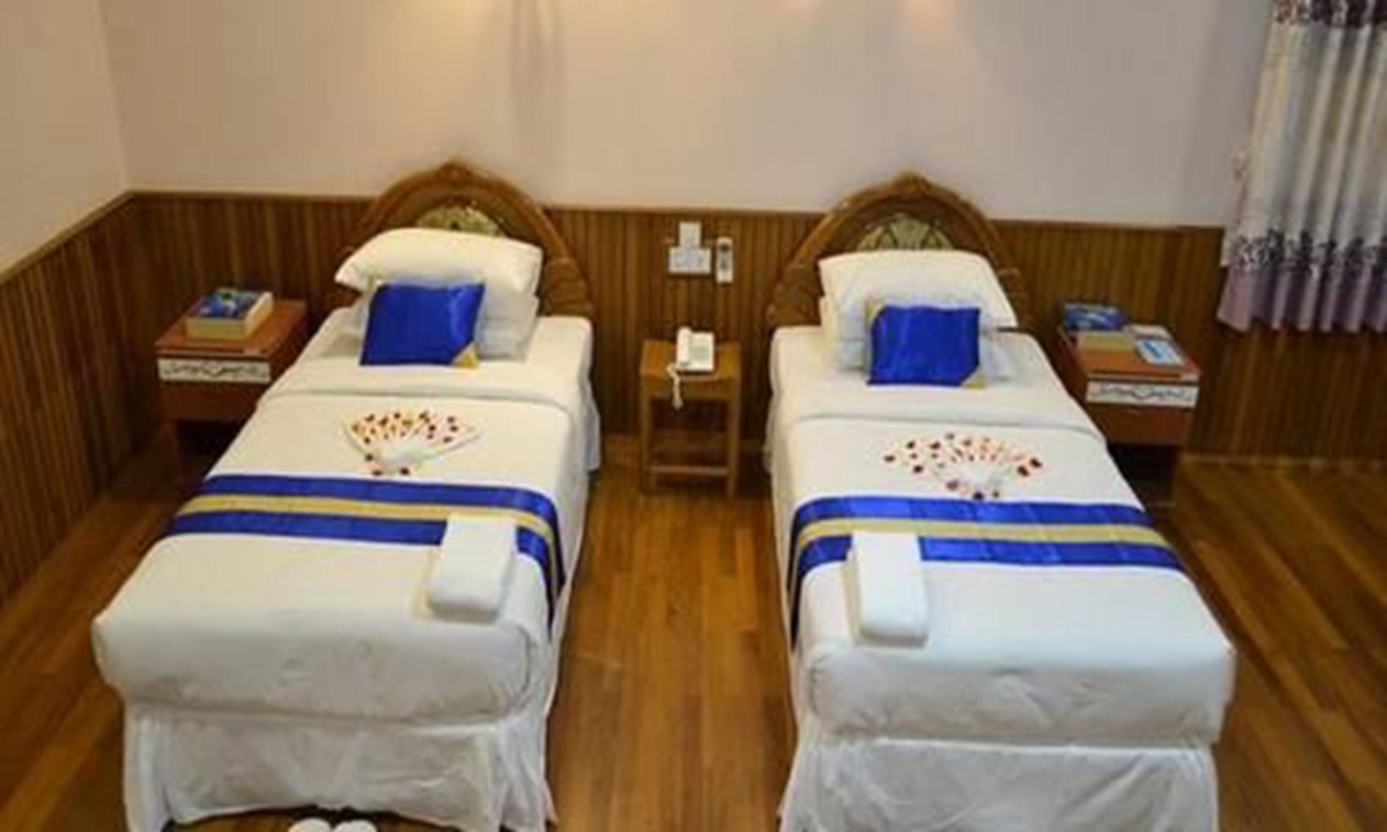 Famous Hotel Pegu Zewnętrze zdjęcie