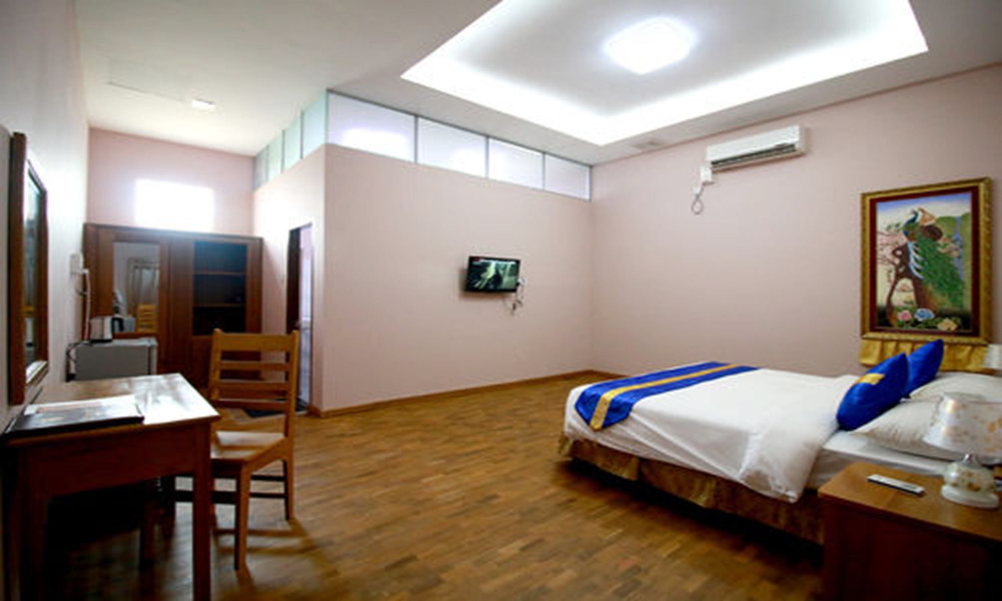 Famous Hotel Pegu Zewnętrze zdjęcie